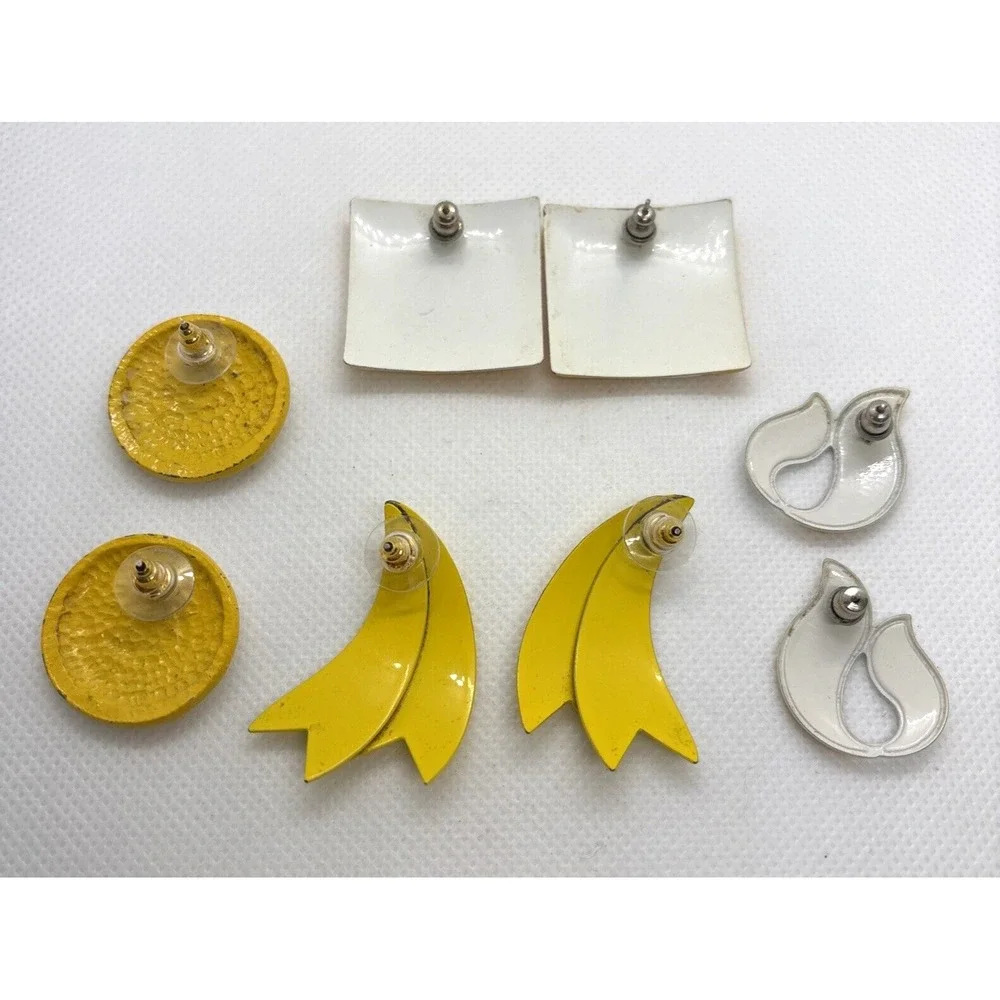 Vintage Lot of‎ 4 Pairs Yellow White Stud Pierced Earrings 80s 90s Statement